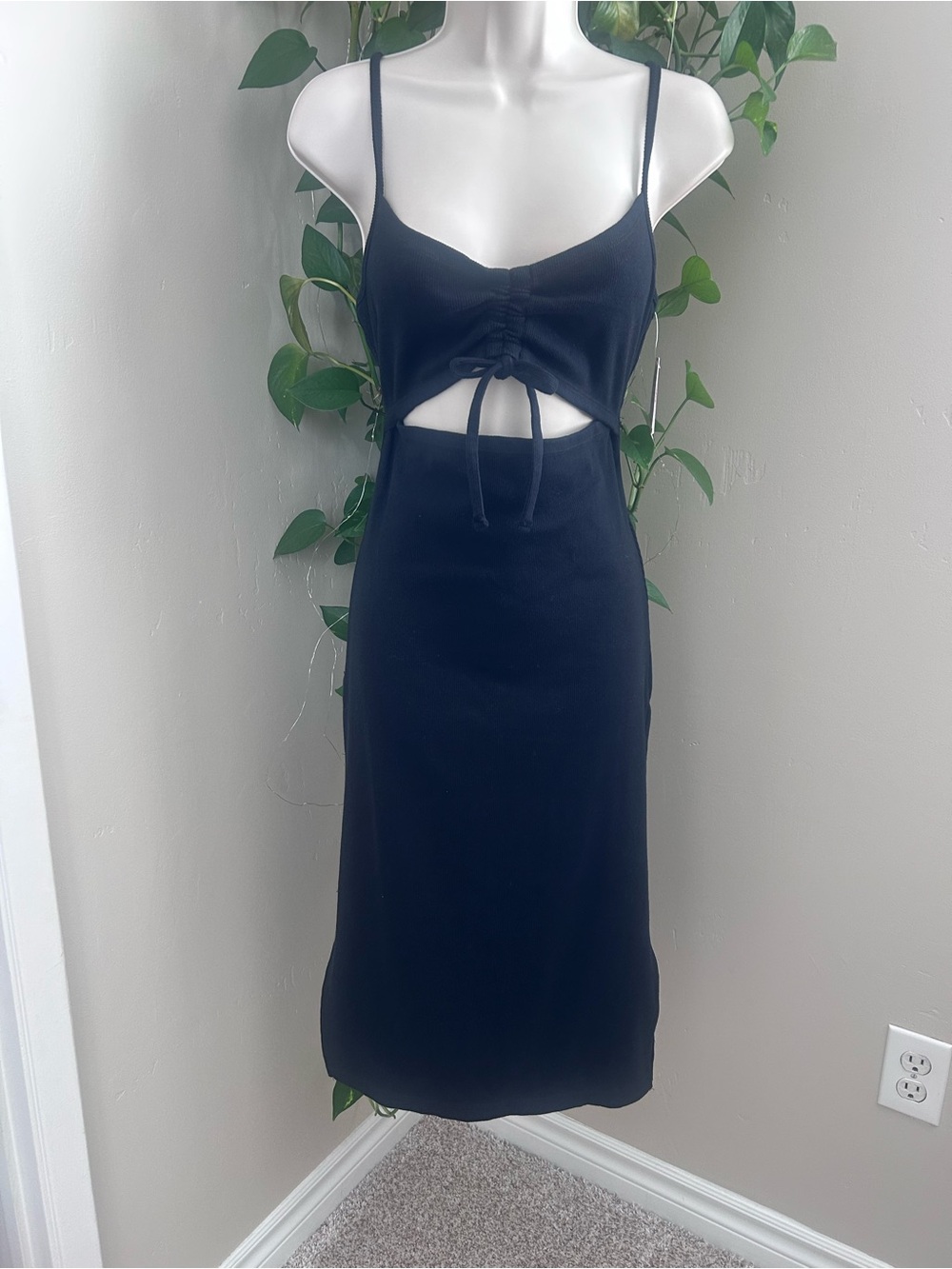 Roxy Black Cutout Tie-Front Midi Dress